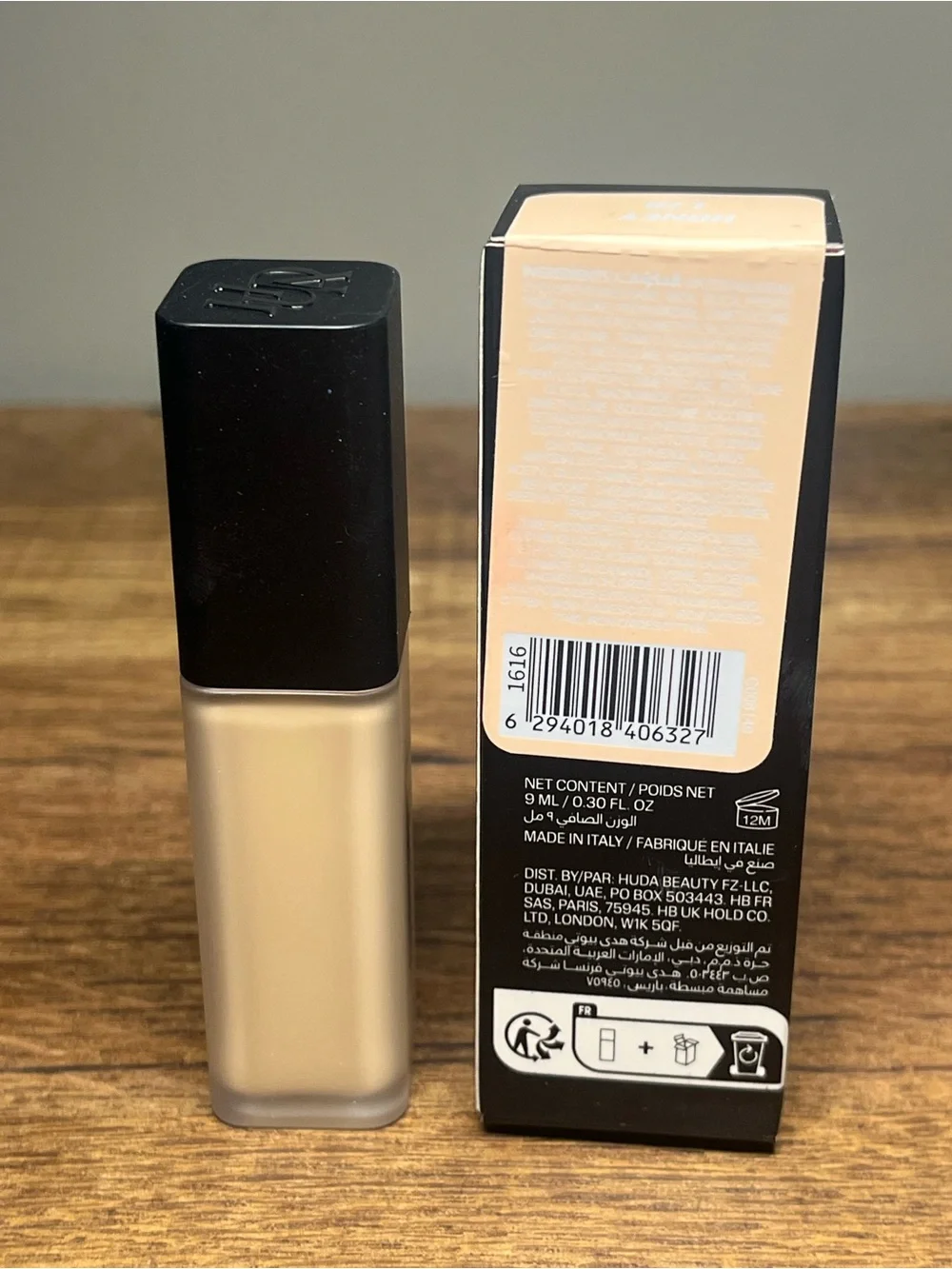 HUDA BEAUTY #FauxFilter Concealer - Honey 1.7B